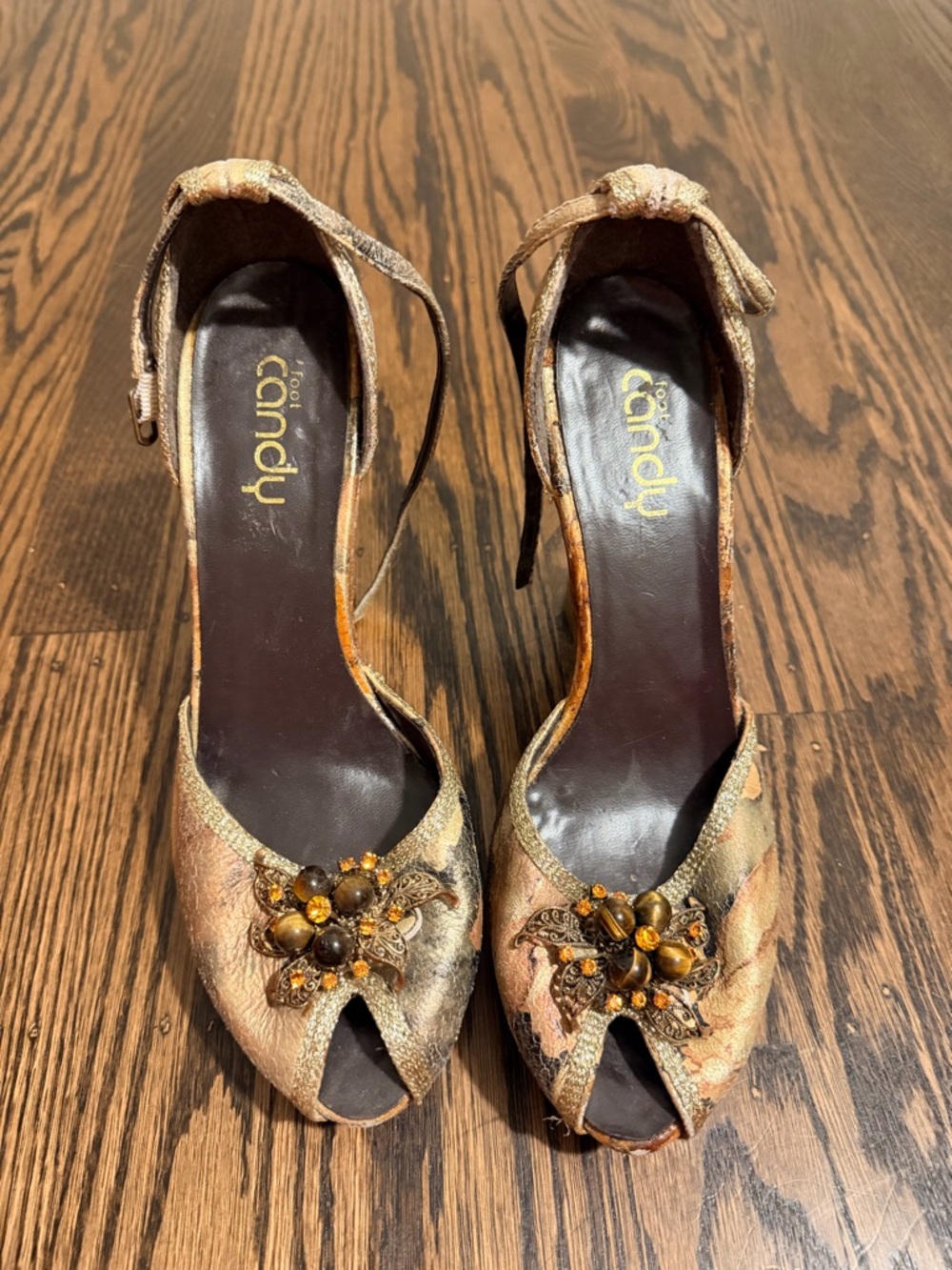 Foot Candy Gold Peep-Toe Floral Embellished Heels 6.5